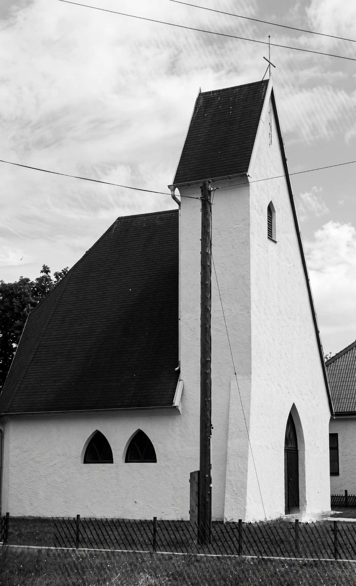 Kaplnka Povýšenia svätého Kríža — Sekule Dobový záber kaplnky Povýšenia Svätého kríža v Sekuliach